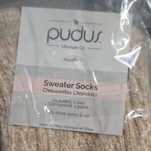 Pudus Sweater Socks